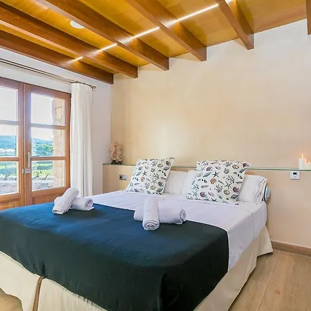 Can Bernadet Villa *
