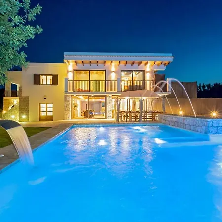 Can Bernadet Villa *